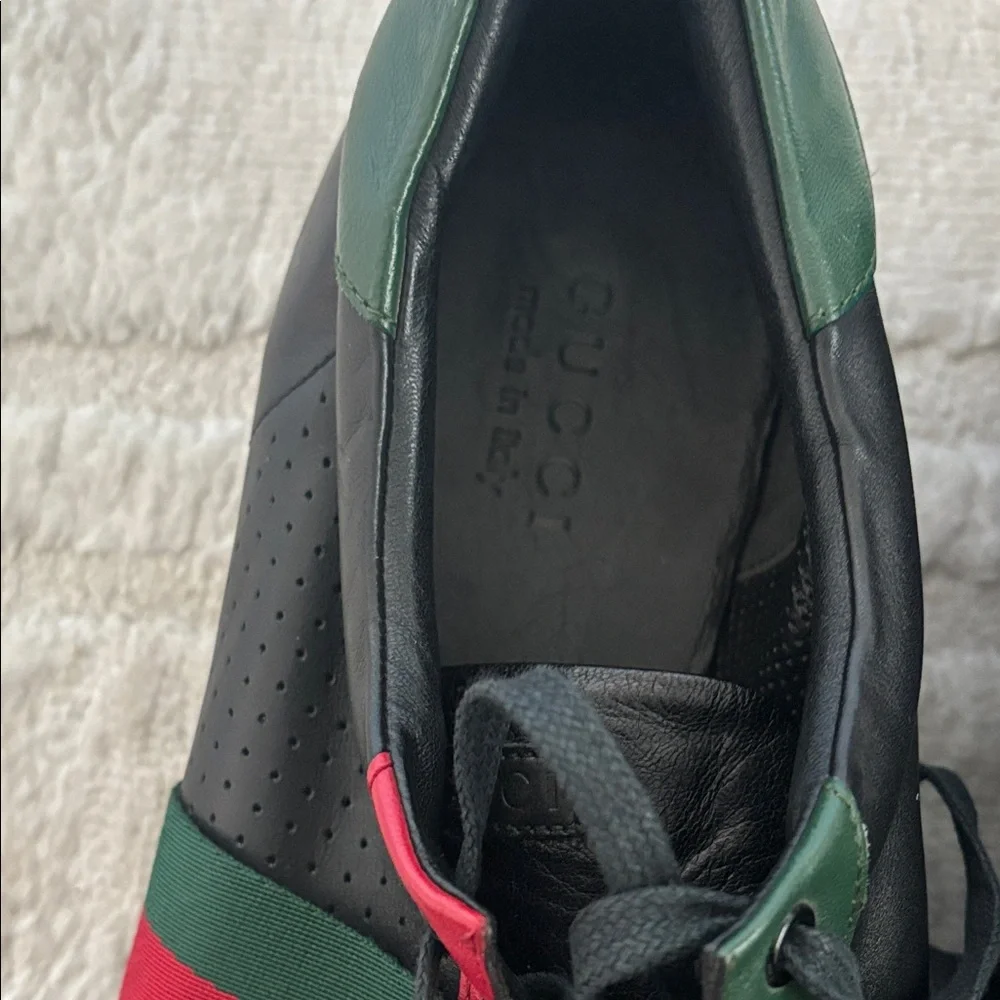 Gucci Men's Black and Green Leather Sneakers - Picture 4 of 6